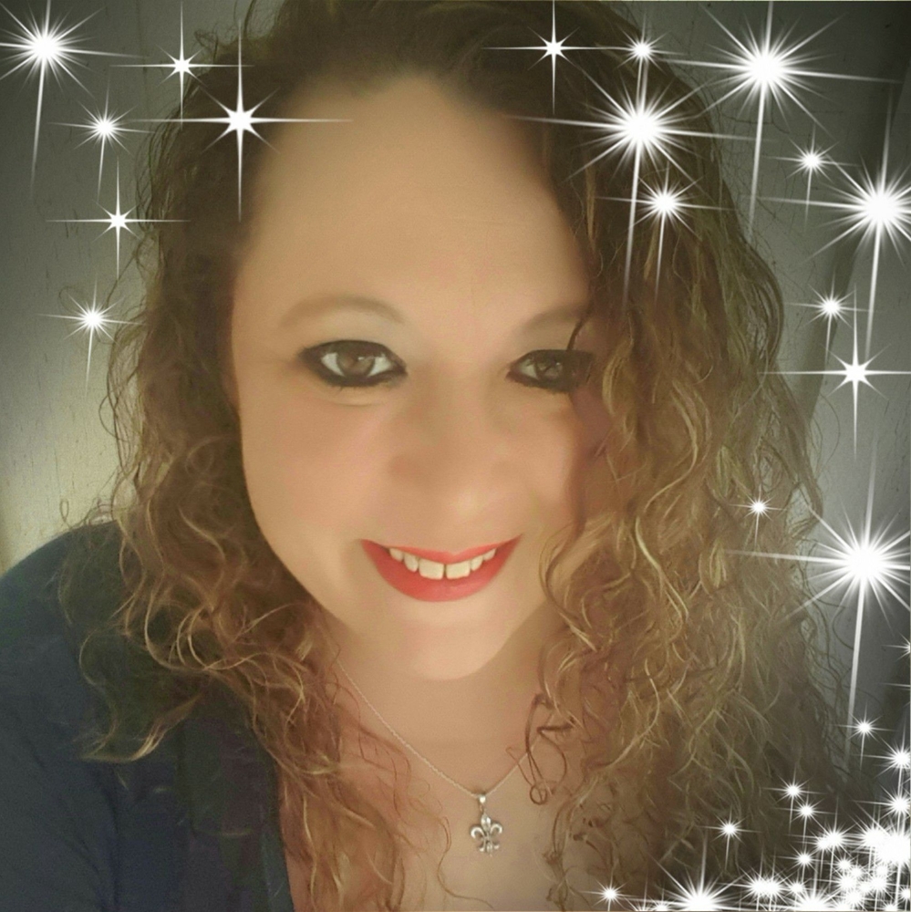 Meet your Posher, Debbie